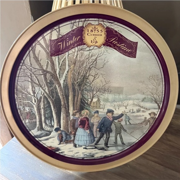 Currier and Ives Vintage Tin Serving Tray 1994 Winter Pastime 1855 Round 13" - Picture 6 of 7